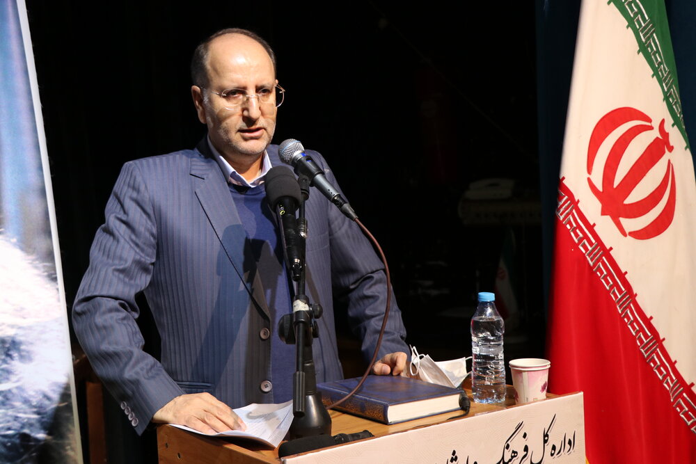 زبان هنر بهترین و موثرترین واسطه ارتباطی در جامعه

