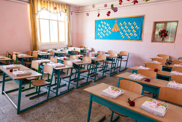 وضعیت نارنجی کرونایی سیرجان، مدارس این شهر را به تعطیلی کشاند
