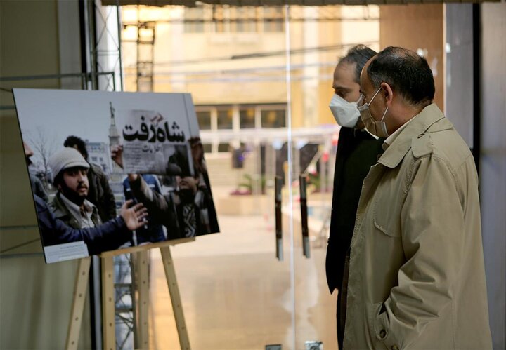 نمایش عکس های کمتر دیده شده انقلاب در وزارت فرهنگ