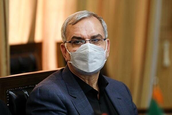 وزیر بهداشت وارد اصفهان شد
