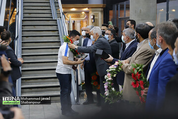 استقبال از کشتی گیران آزاد المپیکی در تهران
