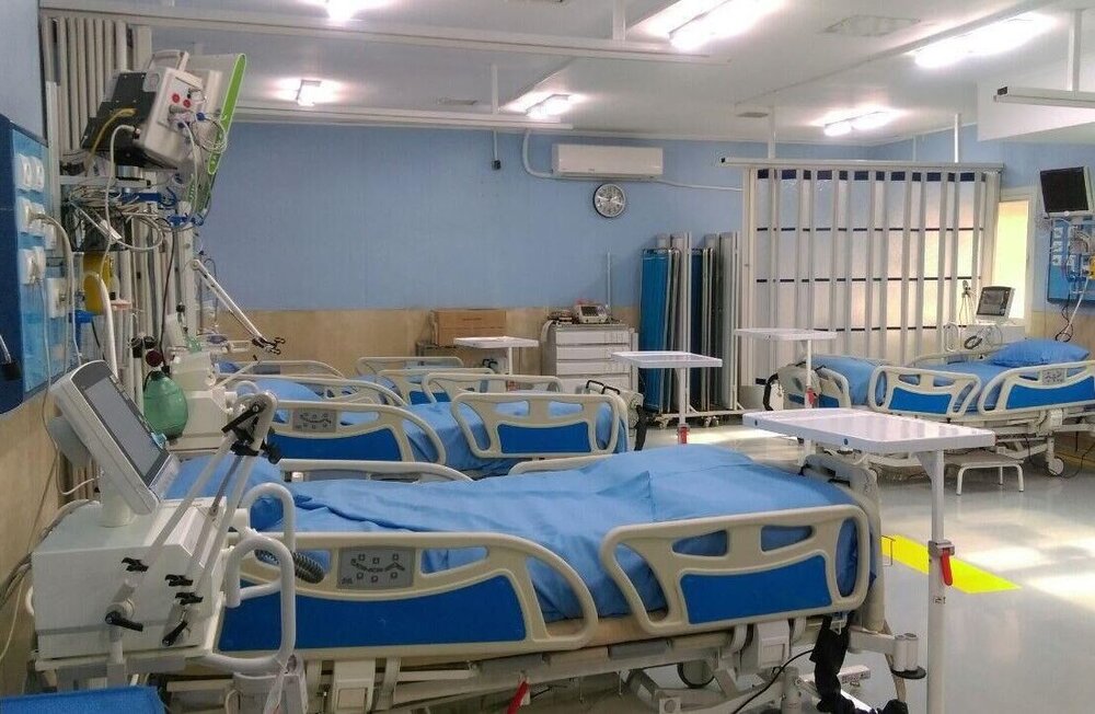 وزیر بهداشت: ۷۷۰۰ تخت به بخش درمان کشور اضافه می‌شود