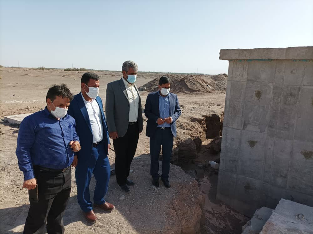 بازدید سرزده فرماندار ریگان از روستای کریم آباد طبسی