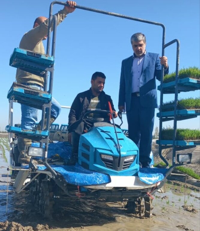 قائمشهر، رتبه اول  کشت مکانیزه