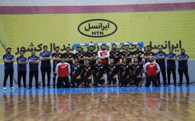 صعود تیم هندبال مس کرمان به جمع چهار تیم نهایی رقابت های لیگ برتر