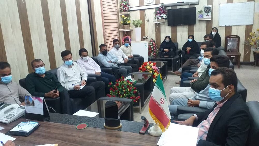 برگزاری جلسه داخلی کارکنان فرمانداری منوجان با فرماندار این شهرستان