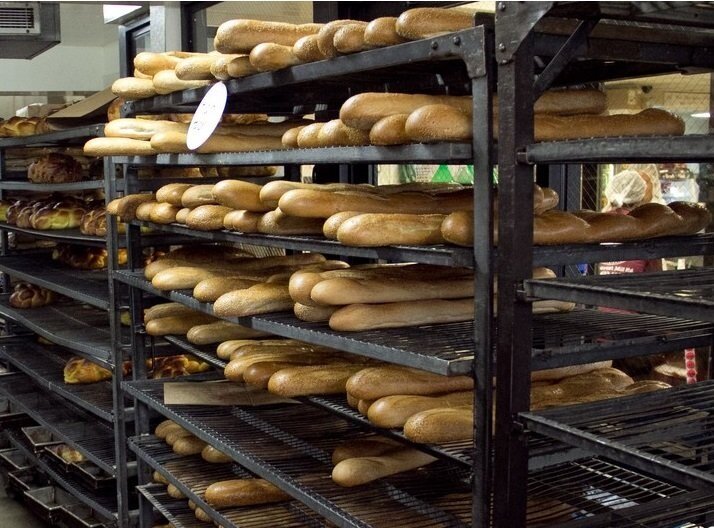 پلمب یک واحد تهیه نان فانتزی متخلف در شهر جیرفت