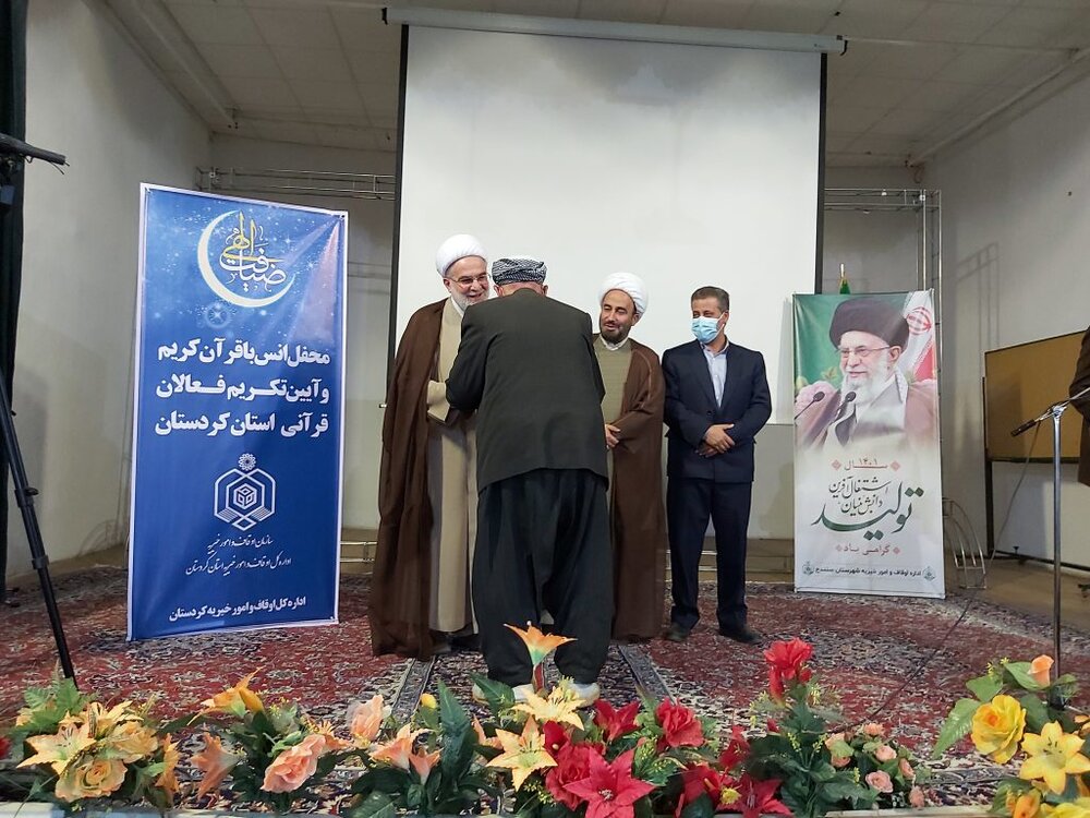 ترویج فرهنگ قرآن در جامعه هیچ‌گاه فراموش نشود