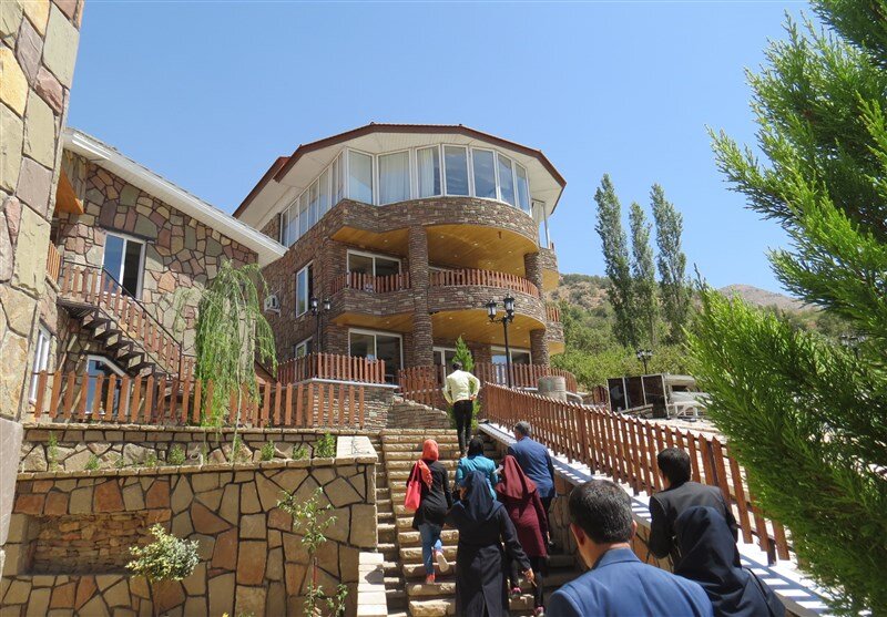برگزاری تورهای غیرمجاز در کردستان پیگرد قانونی دارد