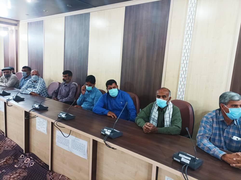 بررسی مشکلات کشاورزان ریگان