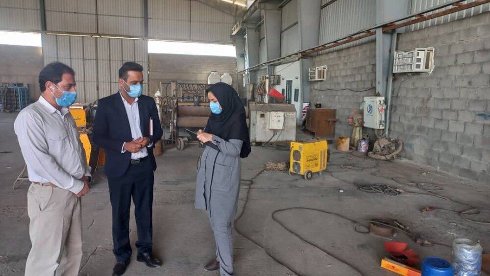 انجام بیش از۴۰۰ مورد بازدید از کارگاه های شهرستان طی یک سال
