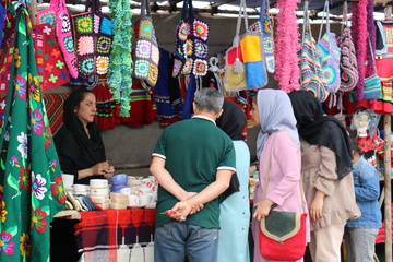 نمایشگاه صنایع دستی در رودسر