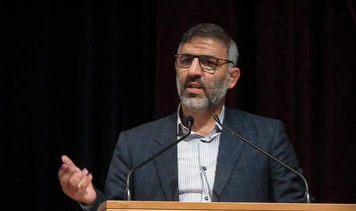 تنزل جایگاه اجتماعی و مالی معلمان پذیرفتی نیست