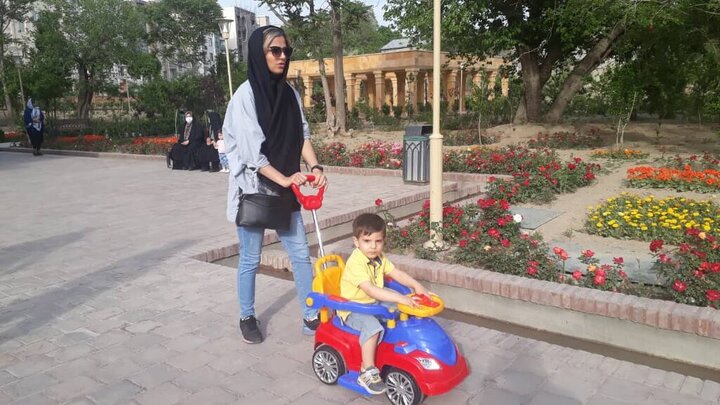 ساخت ۳۲۵ بوستان مادر و کودک در محلات تهران