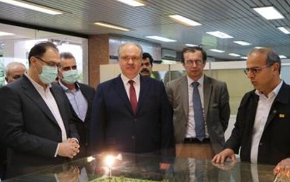 بازدید سفیر بلاروس از شرکت صنایع چوب و کاغذ مازندران