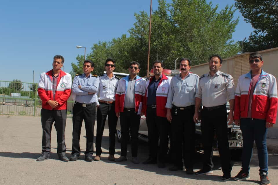 شرکت اعضاء جوانان جمعیت هلال احمر سیرجان در پویش اهداء خون