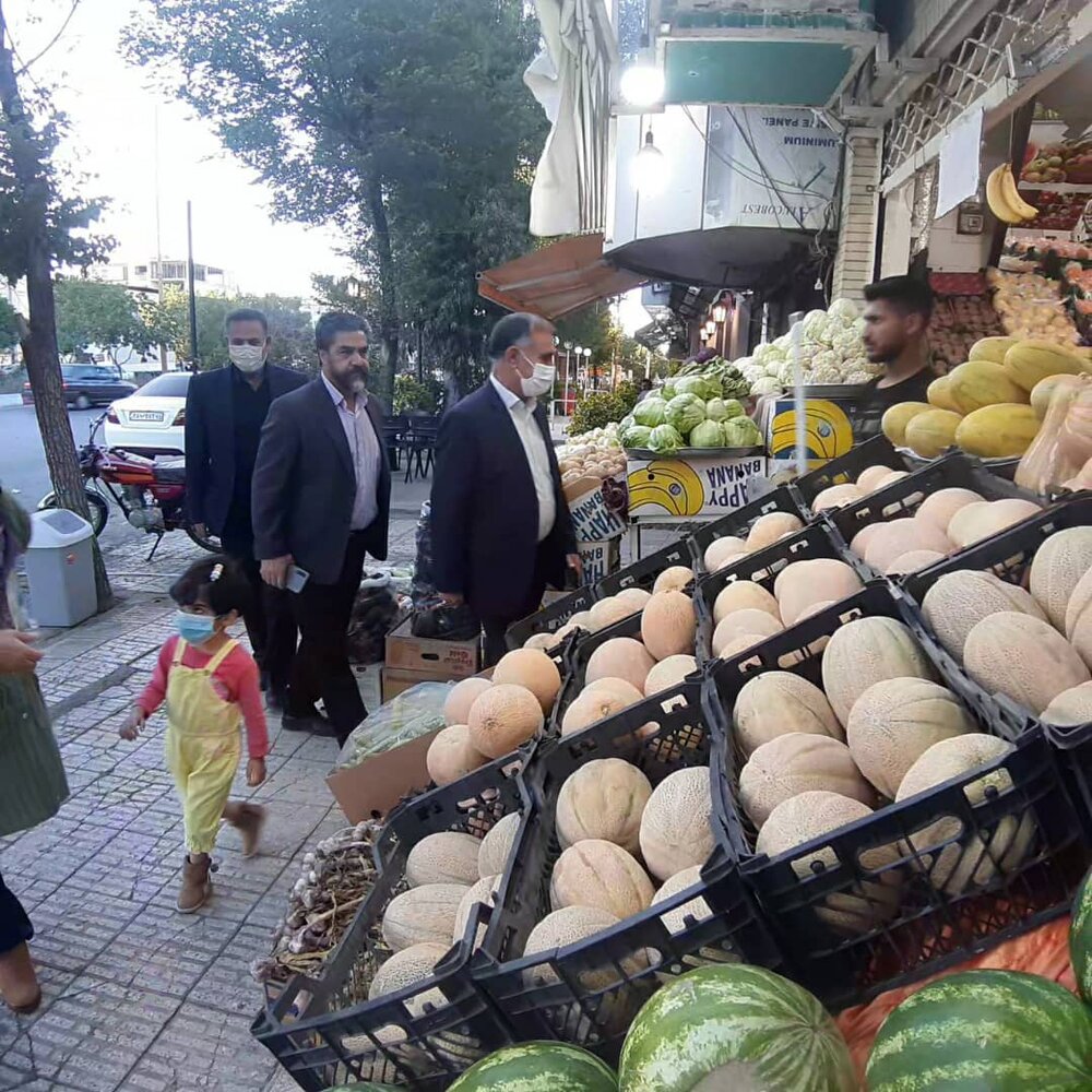 بازدید فرماندار سیرجان از فعالیت واحدهای صنفی این شهرستان