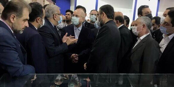 قالیباف از نمایشگاه بین‌المللی نفت، گاز، پالایش و پتروشیمی بازدید کرد
