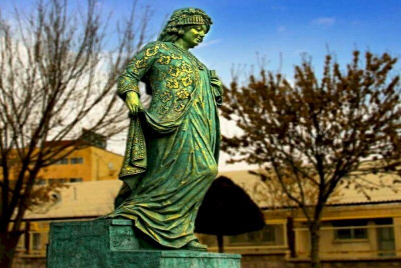 معرفی «مستوره اردلان» در نمایشگاه بین‌المللی کتاب