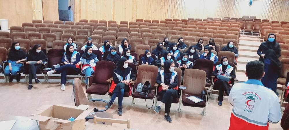 برگزاری جلسه هم اندیشی اعضاء فعال جوانان جمعیت هلال احمر سیرجان