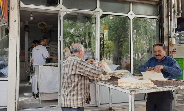 ۲۳ واحد نانوایی سطح شهر زنجان دو شیفته شد

