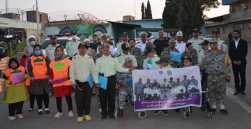 بچه های سندرم داون سیرجان در لباس پلیس