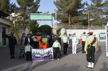 بچه های سندرم داون سیرجان در لباس پلیس