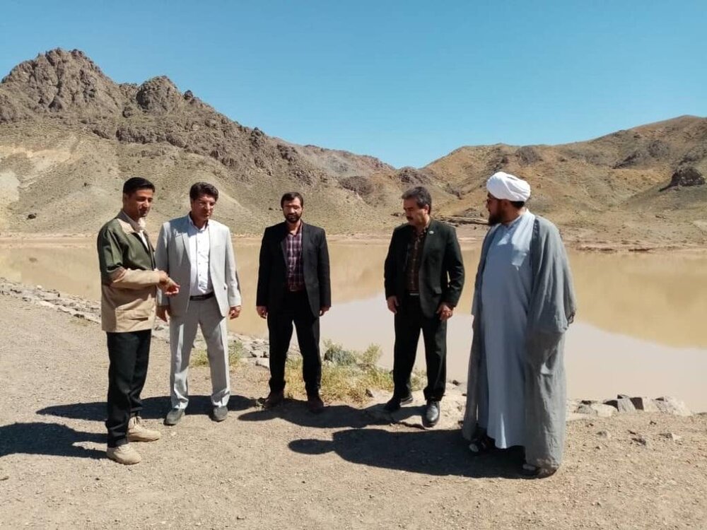 بند خاکی روستای سلیمانی مورد بازدید مسئولین استان و شهرستان فیروزه قرار گرفت