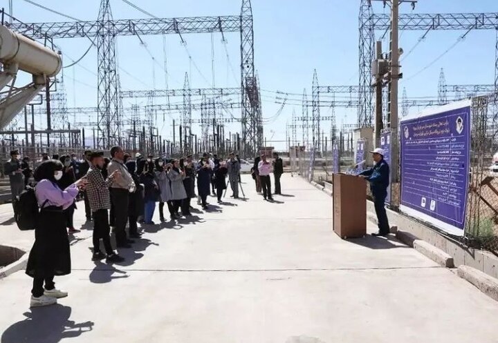 بازدید اهالی رسانه سیرجان از معدن گل کهر