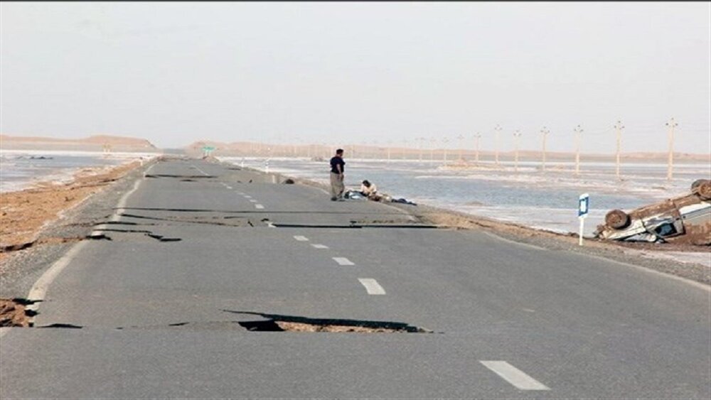 عملیات بازسازی محور شهداد_ نهبندان آغاز شد