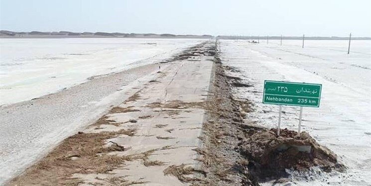 عملیات بازسازی محور شهداد_ نهبندان آغاز شد