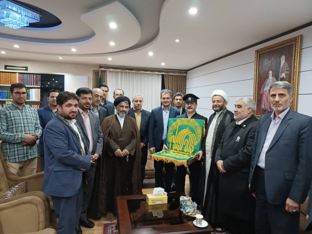 مردم کردستان ارادتمندان اهل بیت و امام رضا (ع) هستند