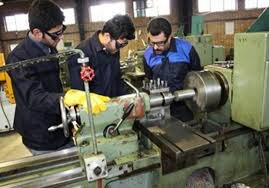 آموزش های مهارتی باید در محیط کار واقعی انجام شود  

