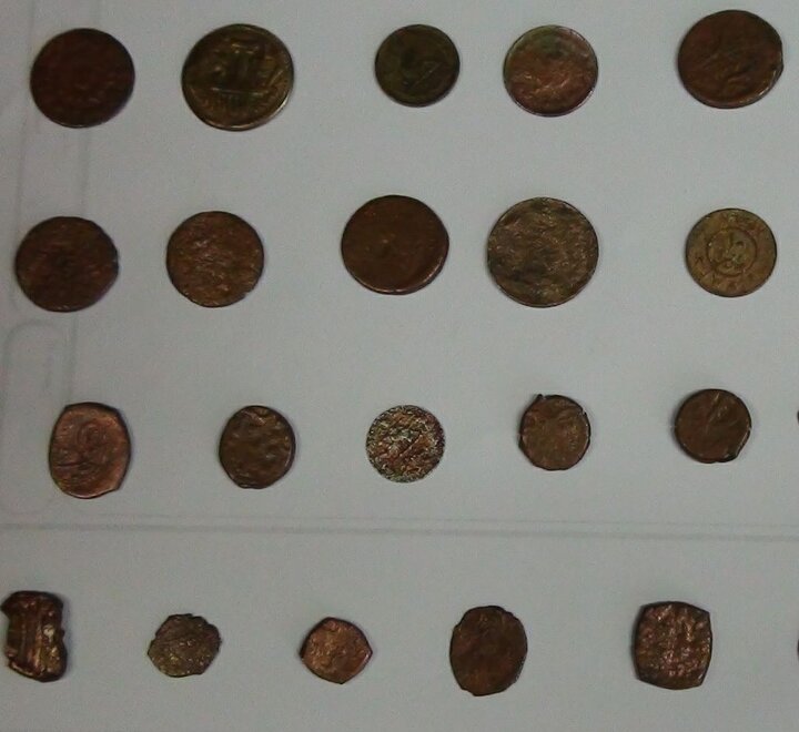 کشف سکه‌ و اشیاء عتیقه در کرمان