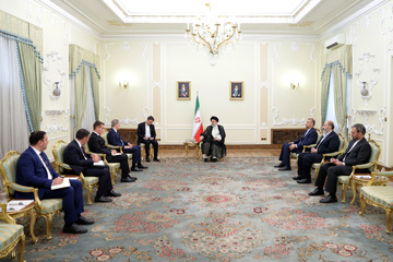 دیدار وزیر خارجه جمهوری آذربایجان با رئیس جمهور