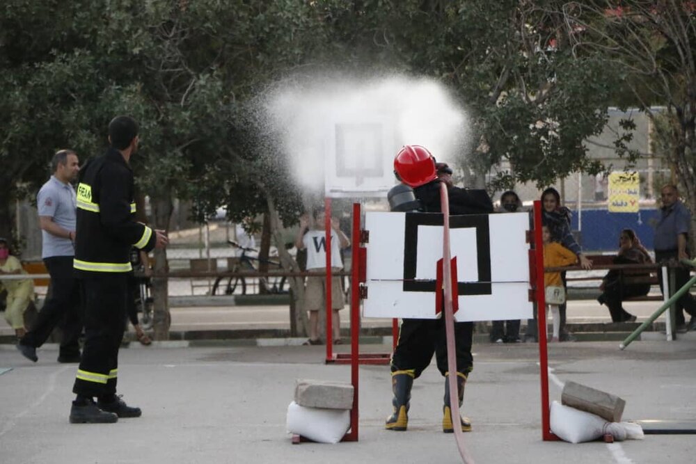 برگزاری مسابقه عملیاتی_ورزشی آتش‌ نشانان در کرمان