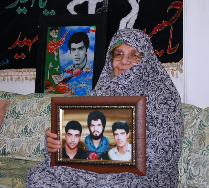 خاطرات شهیدان دستجردی در قاب "مادرانه "
