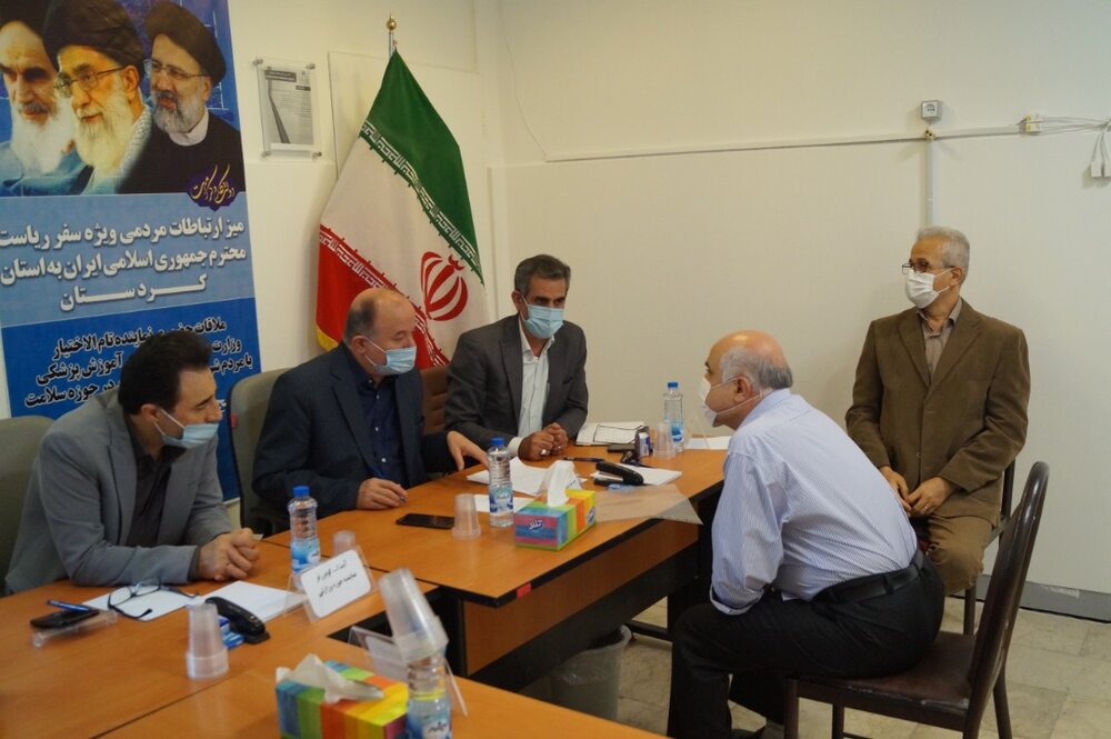 نمایندگان تام الاختیار وزیر بهداشت و درمان پاسخگوی مطالبات مردمی دراستان کردستان