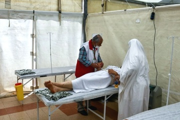 تصاویری از خدمت‌رسانی کادر پزشکی هلال‌احمر به حجاج ایرانی در منا و عرفات