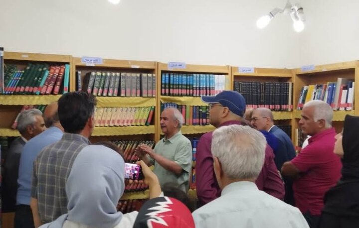 بازدید حمدرضا شفیعی کدکنی  از کتابخانه شیخ آقا هادی کدکنی تربت حیدریه