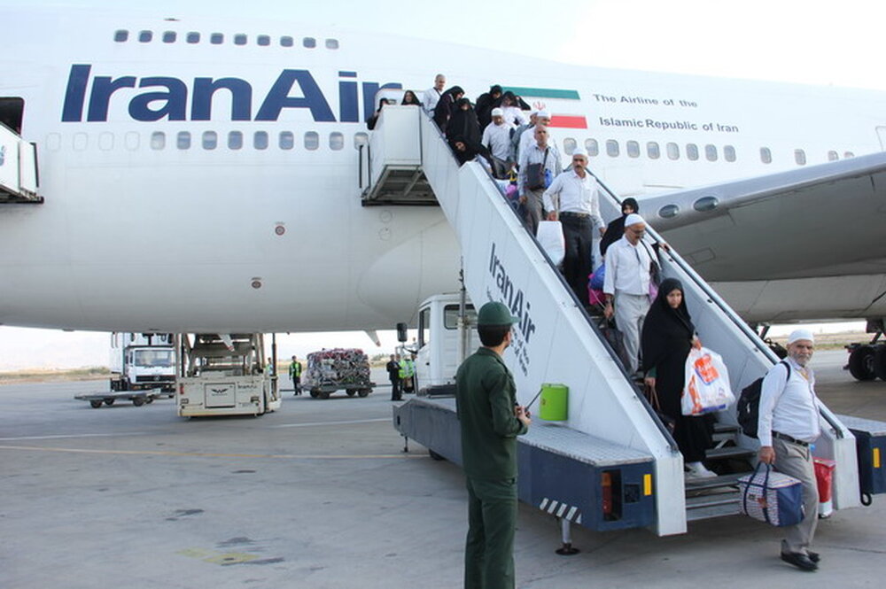 بازگشت نخستین گروه حجاج فارس از ۲۹ تیر به فرودگاه شیراز 