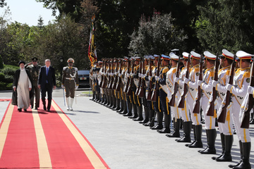 مراسم استقبال رسمی آیت‌الله رئیسی از رئیس جمهور ترکیه