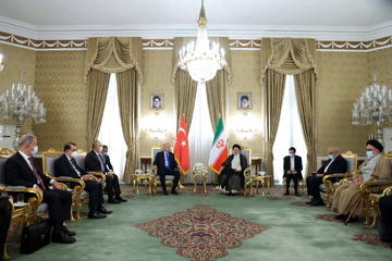 دیدار و گفتگوی دوجانبه روسای جمهور ایران و ترکیه