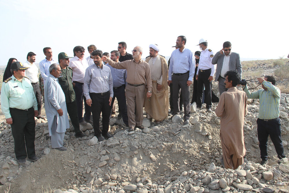 بازدید استاندار کرمان از طرح های در دست احداث شهرستان فاریاب