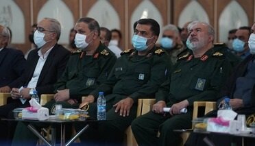 آئین تکریم و معارفه فرمانده سپاه ثارالله استان کرمان برگزار شد