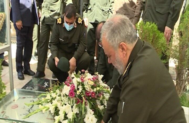 آئین تکریم و معارفه فرمانده سپاه ثارالله استان کرمان برگزار شد