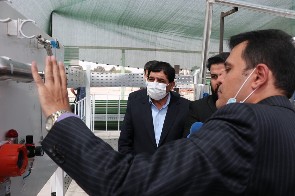 تاکید دکتر مخبر بر نقش مهم شرکت های دانش بنیان در رفع چالش های فناوری کشور