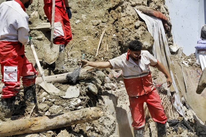 تداوم امدادرسانی به متاثرین از سیلاب در غرب مازندران/ به 3400 نفر امدادرسانی شد