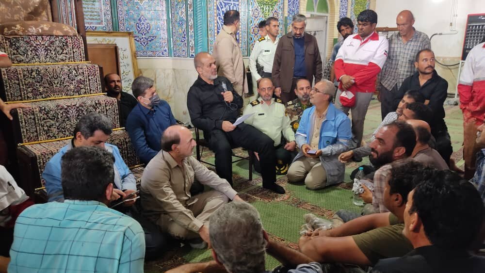 وزیر کشور جهت بررسی مناطق سیل زده وارد رفسنجان شد