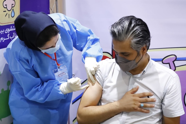 ظرفیت واکسیناسیون کرونا به 100 هزار نفر در روز رسیده است